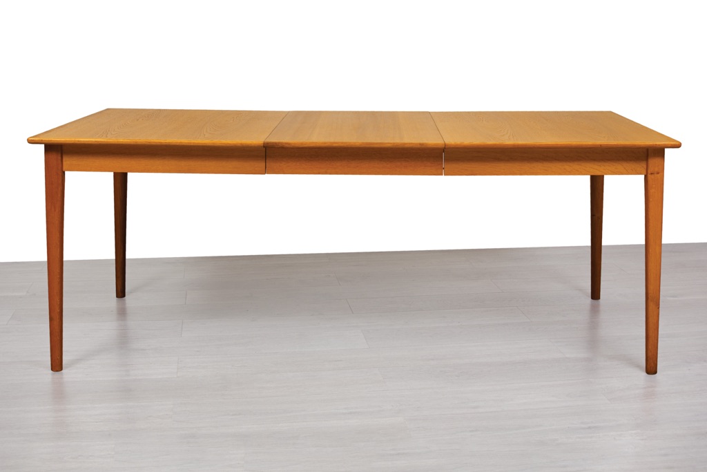 Enquiring about Danish 1960s Oak Extension Dining Table
