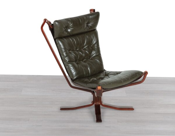 Falcon Chair Superstar Armchair Sigurd Ressell Genega Mobler Mid Century Modern Danish 1970 Original Vintage Imported Scandinavian design Green Leather Vatne Mobler